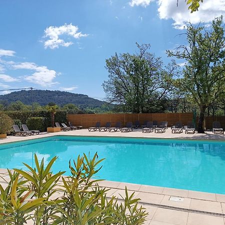 Hotel Domaine Les Chenes Blancs Saint-Saturnin-d'Apt Exterior foto