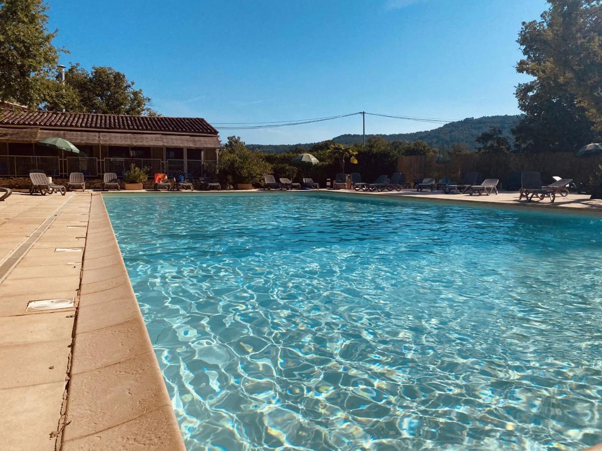 Hotel Domaine Les Chenes Blancs Saint-Saturnin-d'Apt Exterior foto