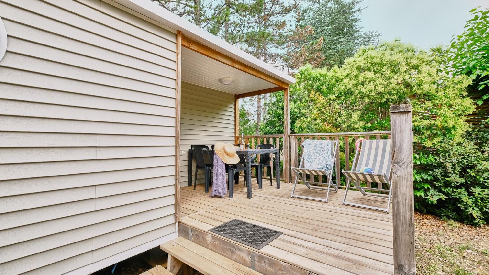 Hotel Domaine Les Chenes Blancs Saint-Saturnin-d'Apt Exterior foto